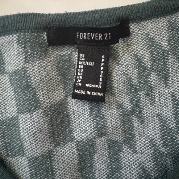 Women’s crop sweater - Picture 3 of 3